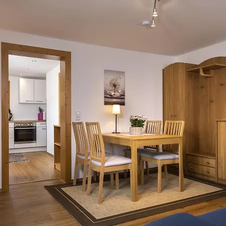 Apartment Haus Arnika *